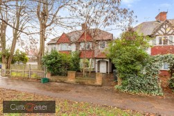 Gunnersbury Avenue, Acton, W3