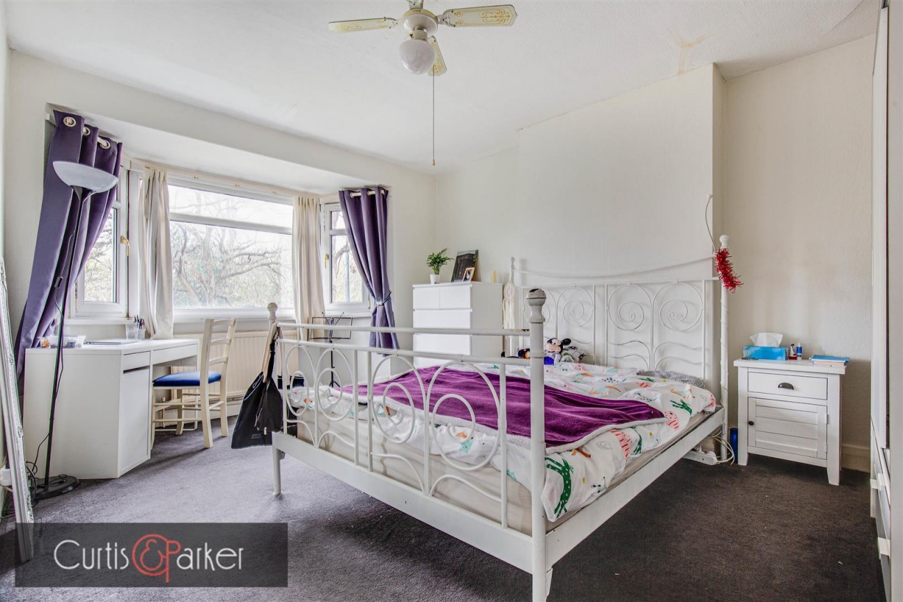 Gunnersbury Avenue, Acton, W3