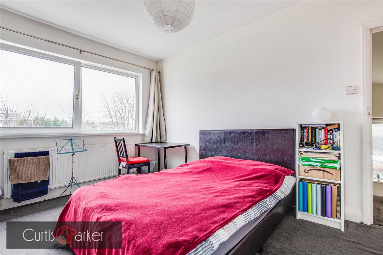 Gunnersbury Avenue, Acton, W3