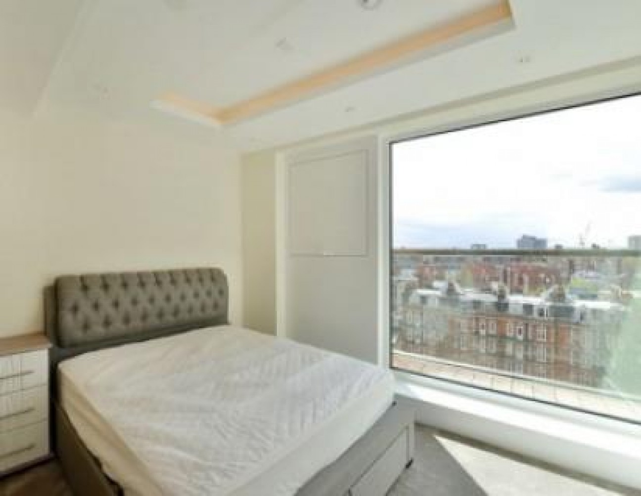 375 Kensington High Street, London