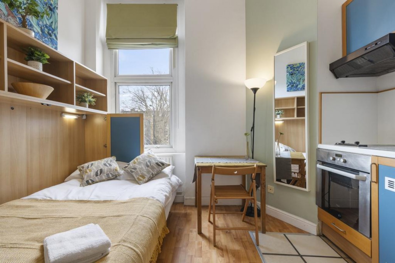 West Cromwell Road, Earls Court, SW5