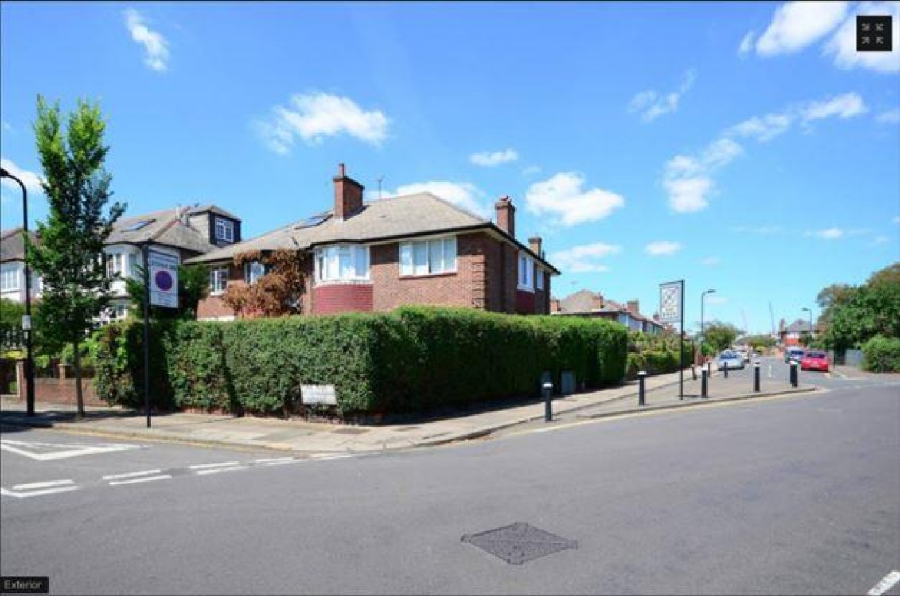 St Dunstans Gardens, Acton, W3