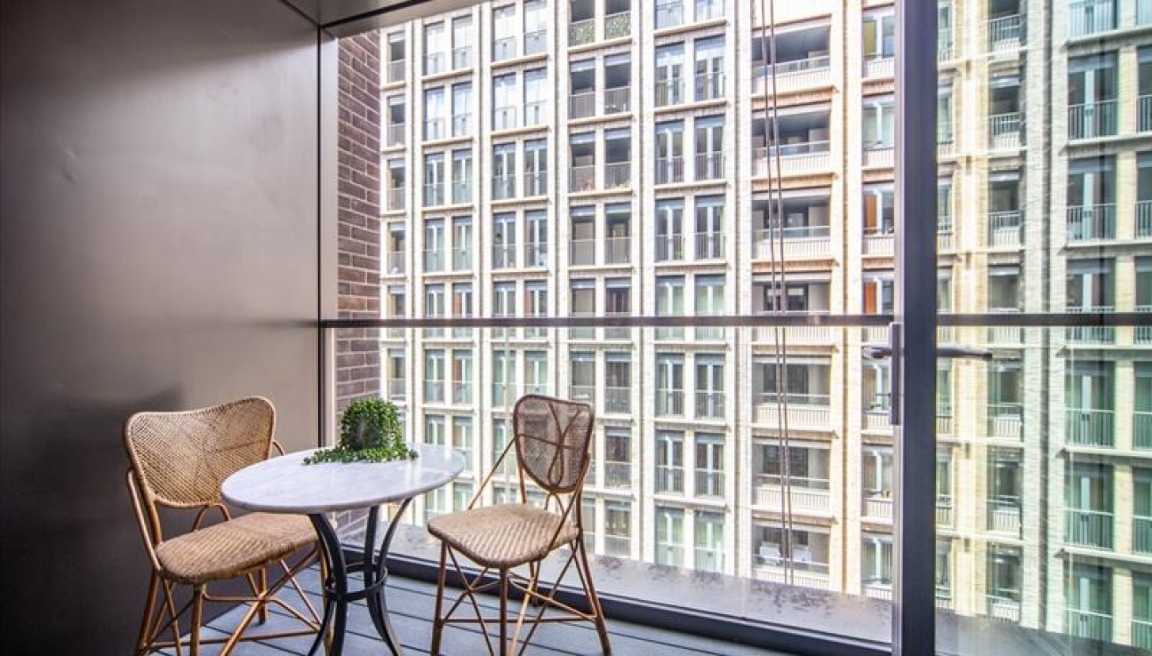 The Residence, Charles Clowes Walk, London