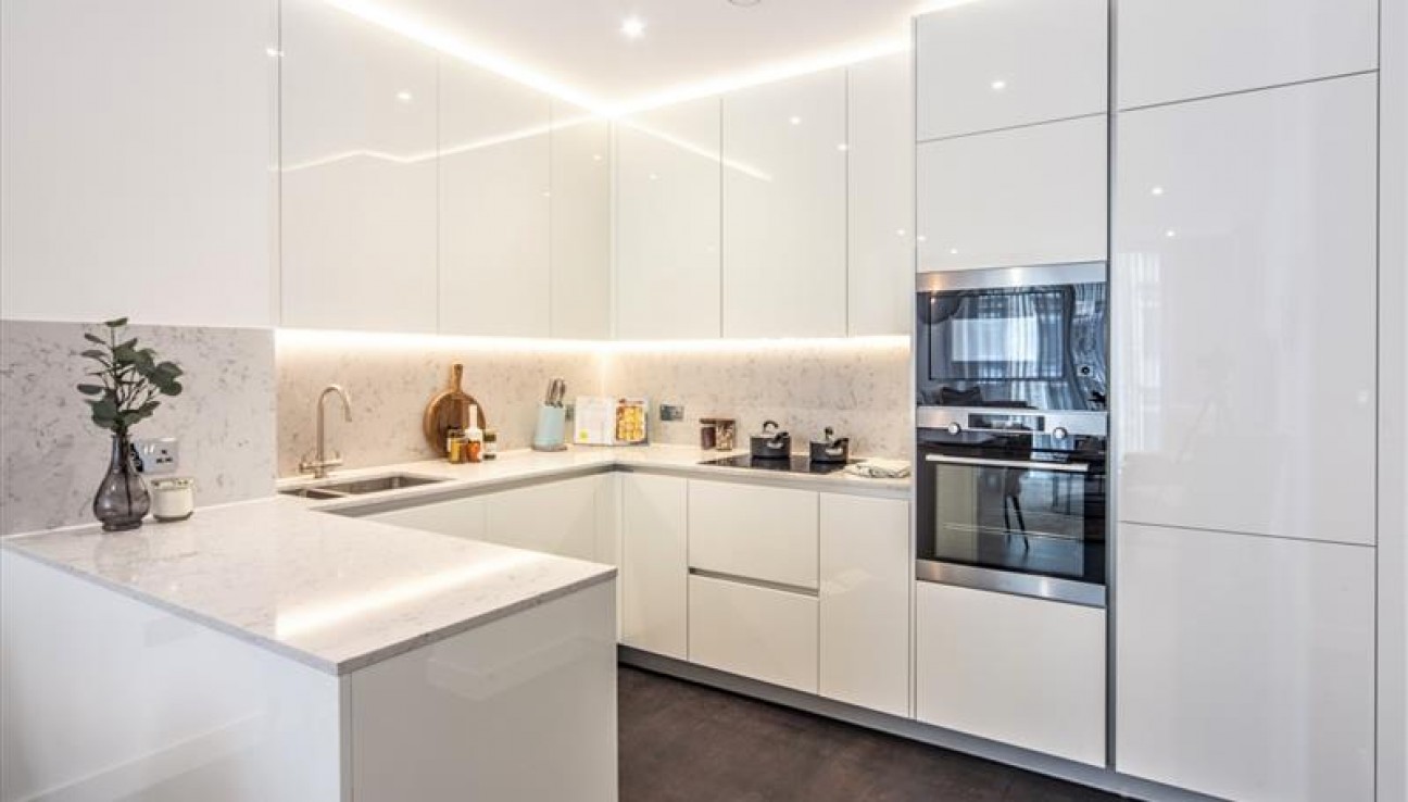 The Residence, Charles Clowes Walk, London