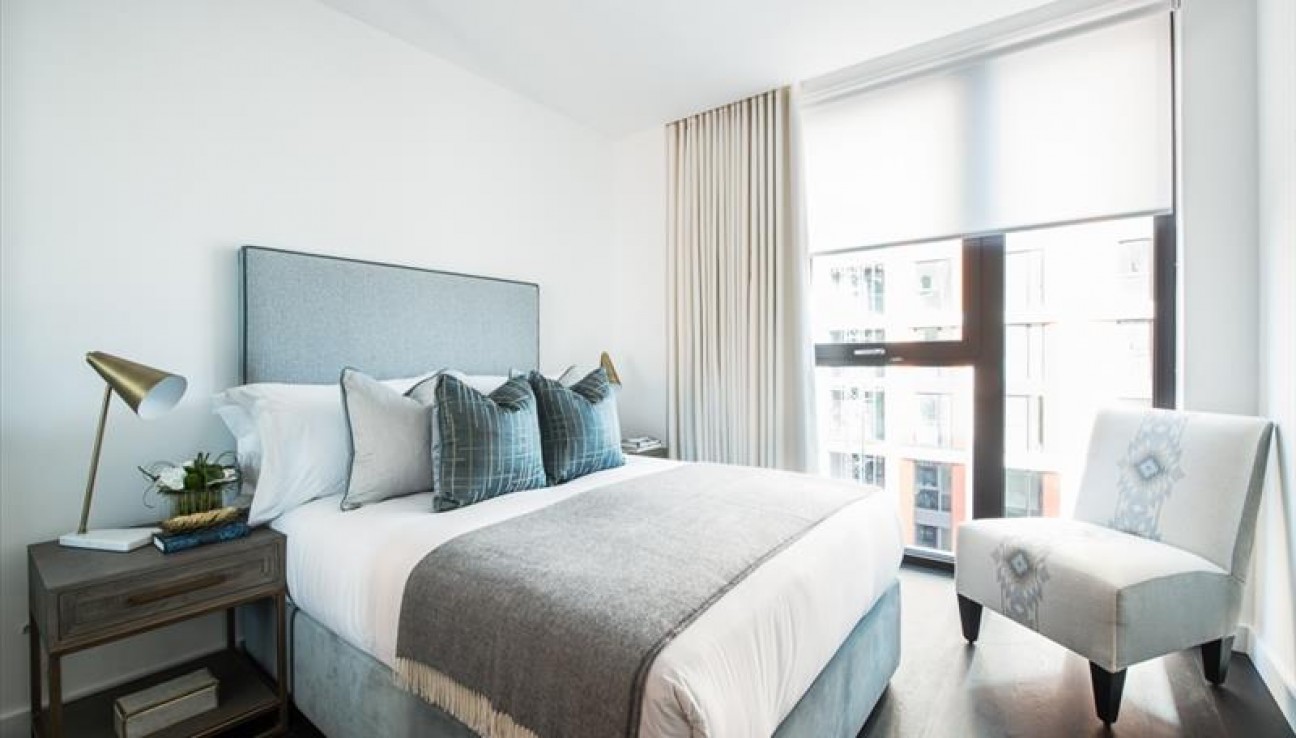 The Residence, 6-8 Charles Clowes Walk, London