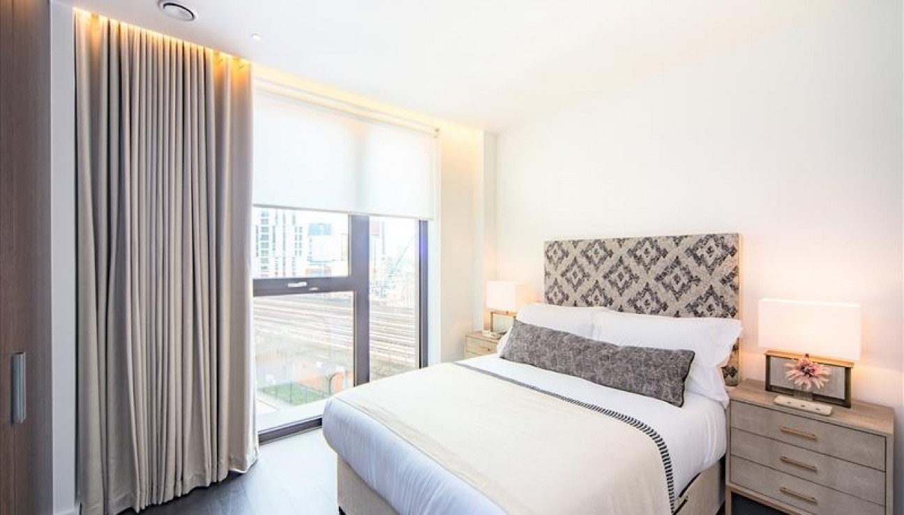 The Residence, 6-8 Charles Clowes Walk, London