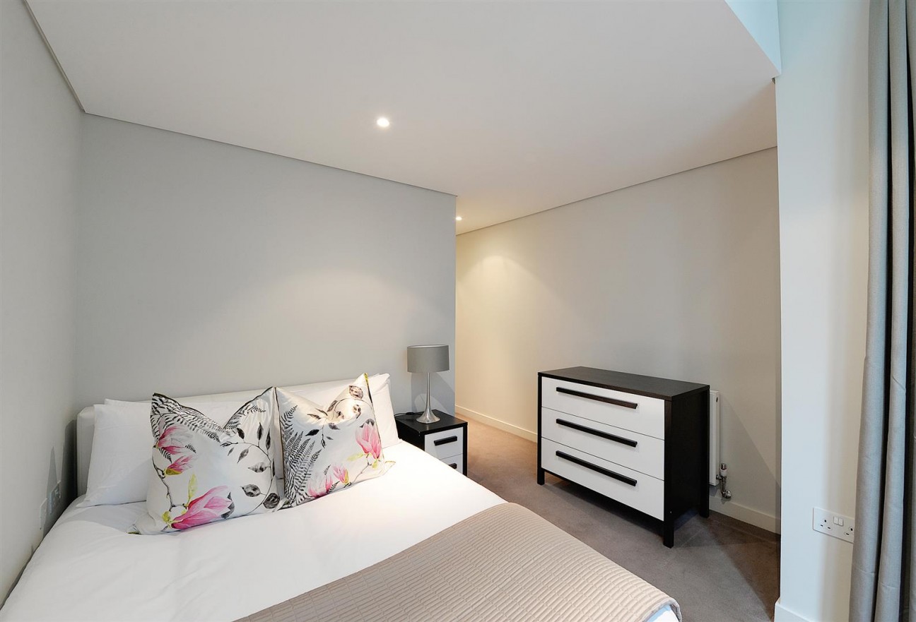 Merchant Square East, Paddington, W2