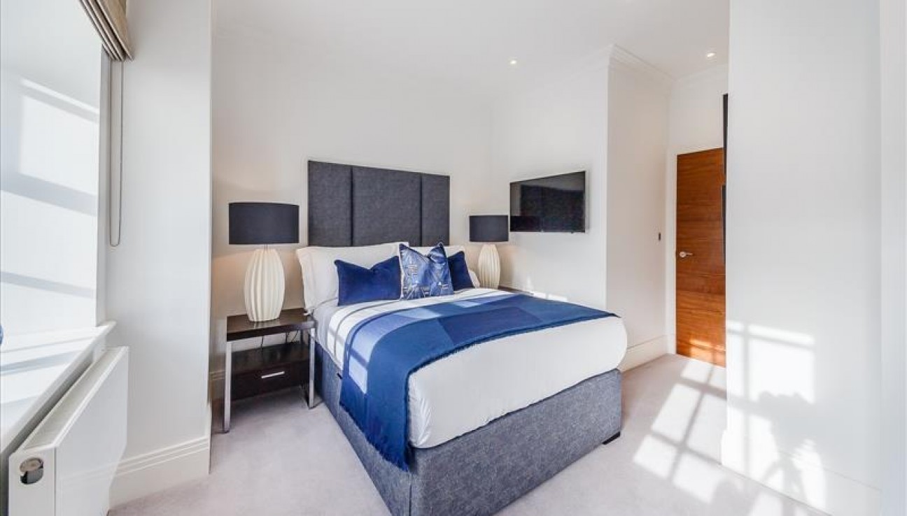 Rainville Road, Hammersmith, W6