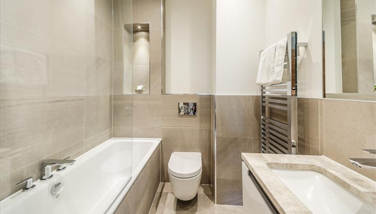 Rainville Road, Hammersmith, W6