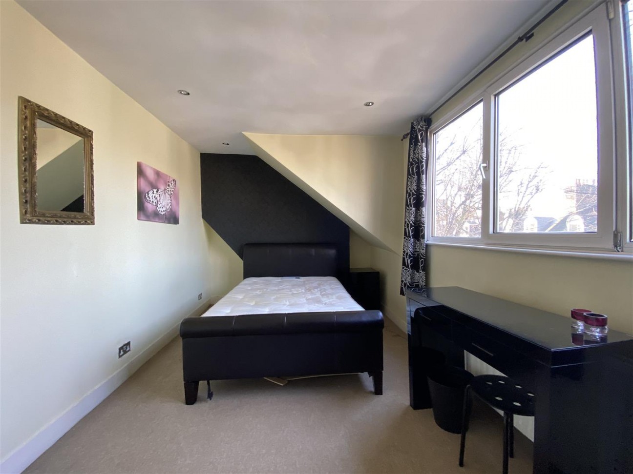 Upham Park Road, Chiswick, W4