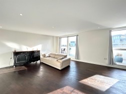 Pump House Crescent, Brentford, TW8