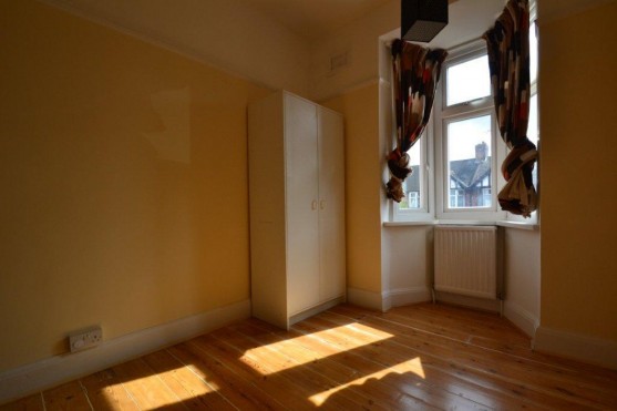Park View, Acton, W3