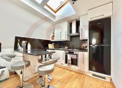 North End Road, London, W14