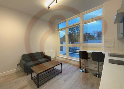 High Street, Acton, W3