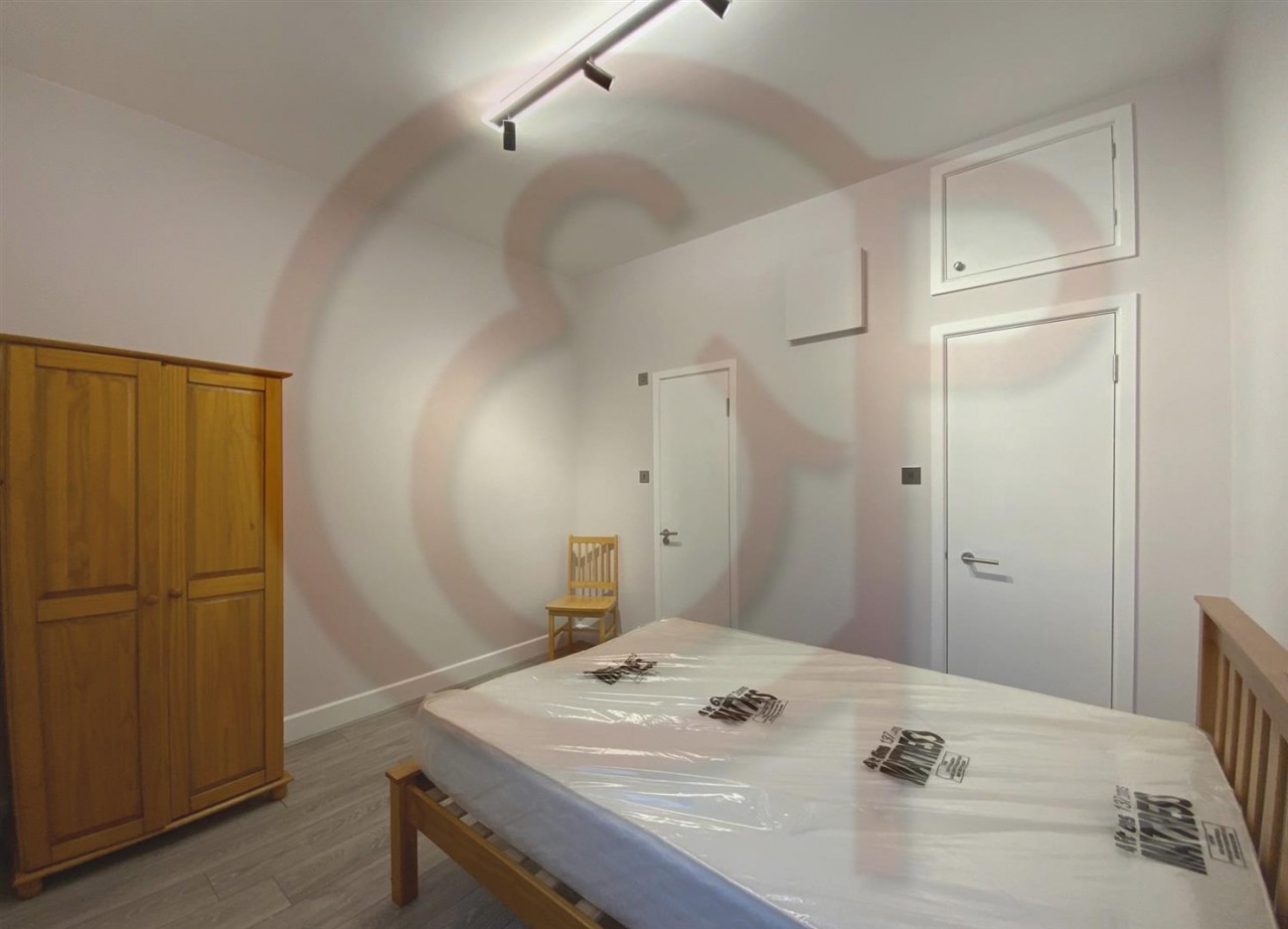 High Street, Acton, W3