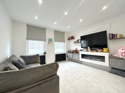 Hammersmith Bridge Road, Hammersmith, W6