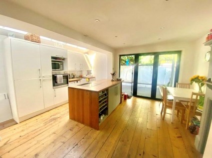 Claxton Grove, London