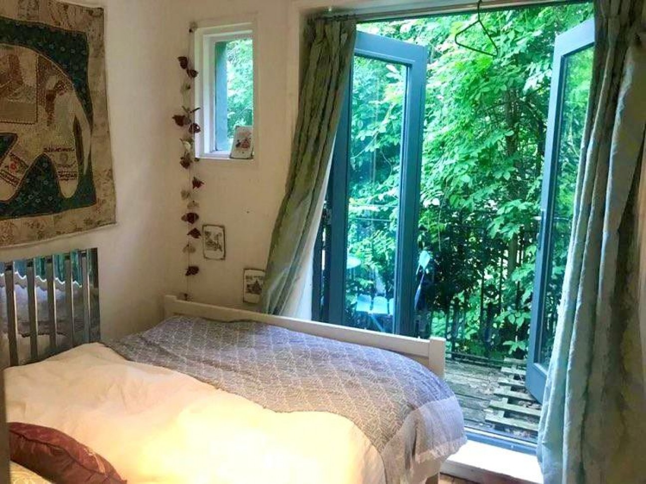 Claxton Grove, London