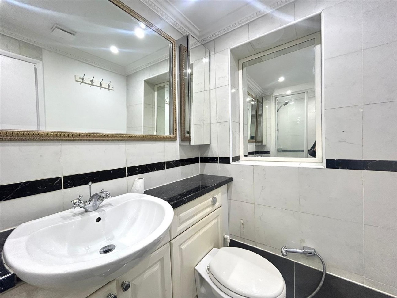 Warwick Road, Kensington, W14