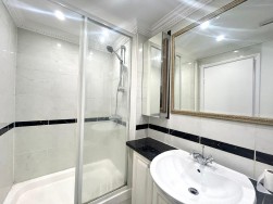 Warwick Road, Kensington, W14