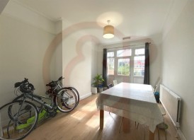 Lillian Avenue, Acton, W3