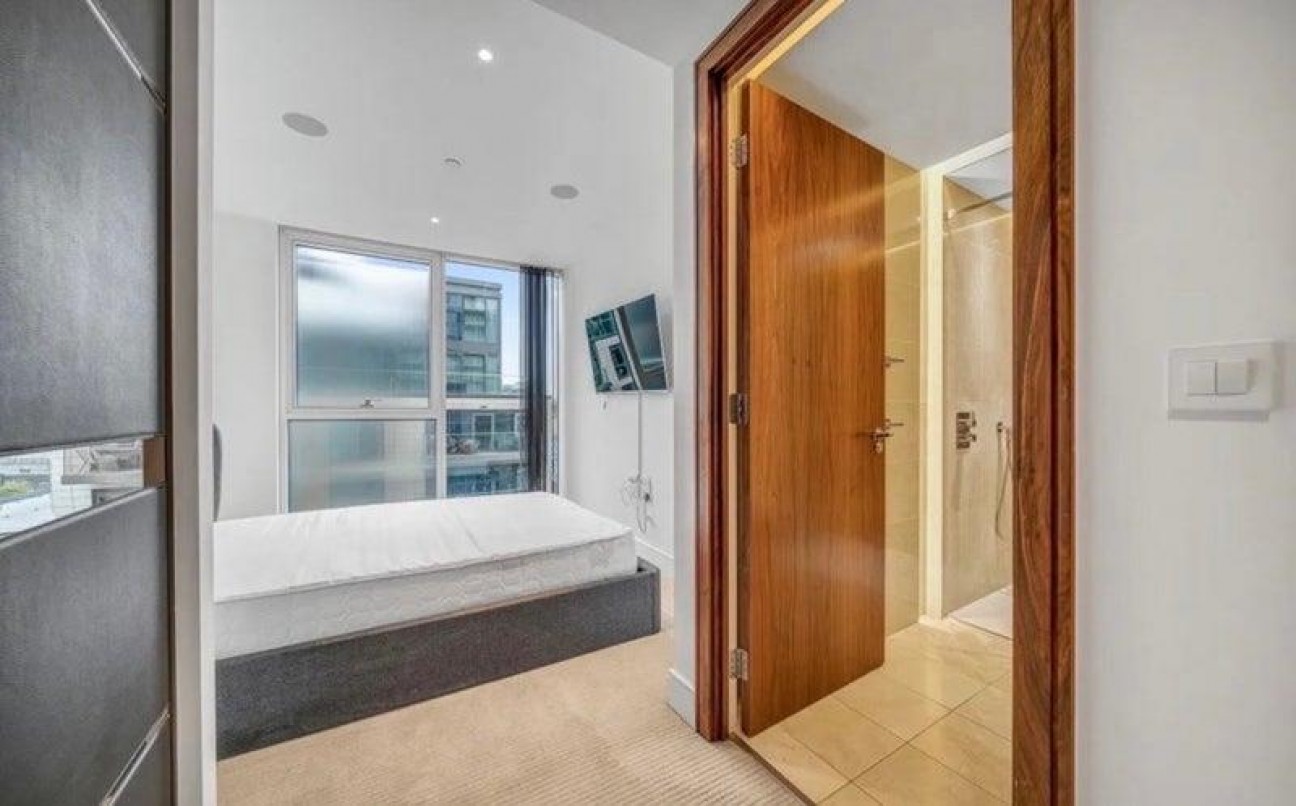 Juniper Drive, London