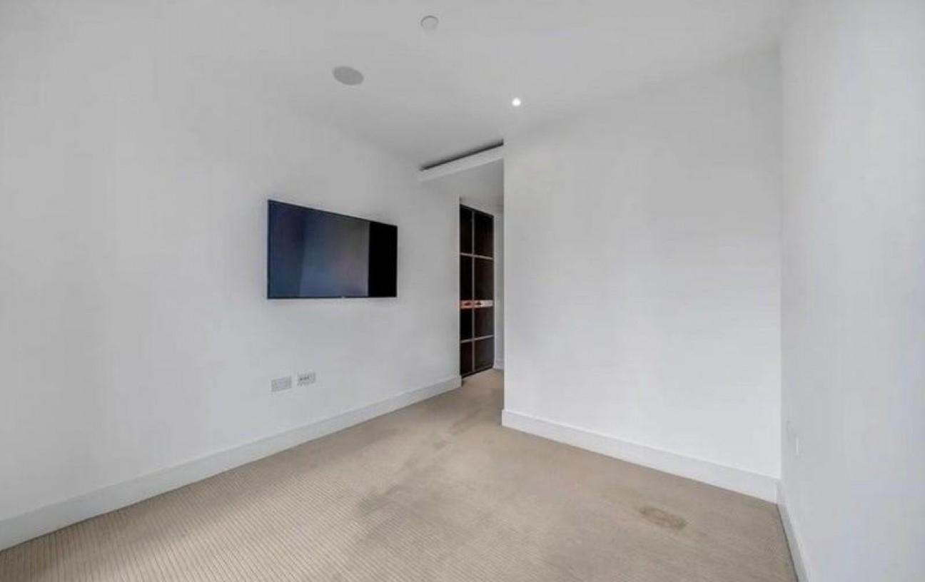 Juniper Drive, London