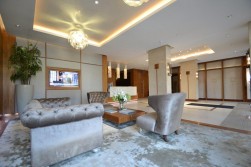 Kew Bridge Road, Brentford, TW8