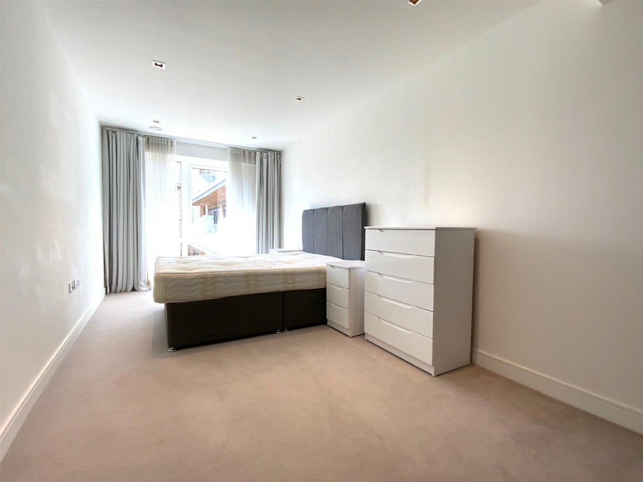 Kew Bridge Road, Brentford, TW8