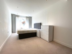 Kew Bridge Road, Brentford, TW8