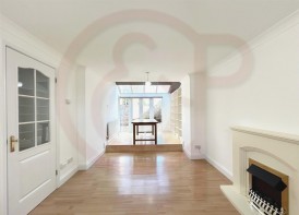 Hanger Lane, Ealing, W5