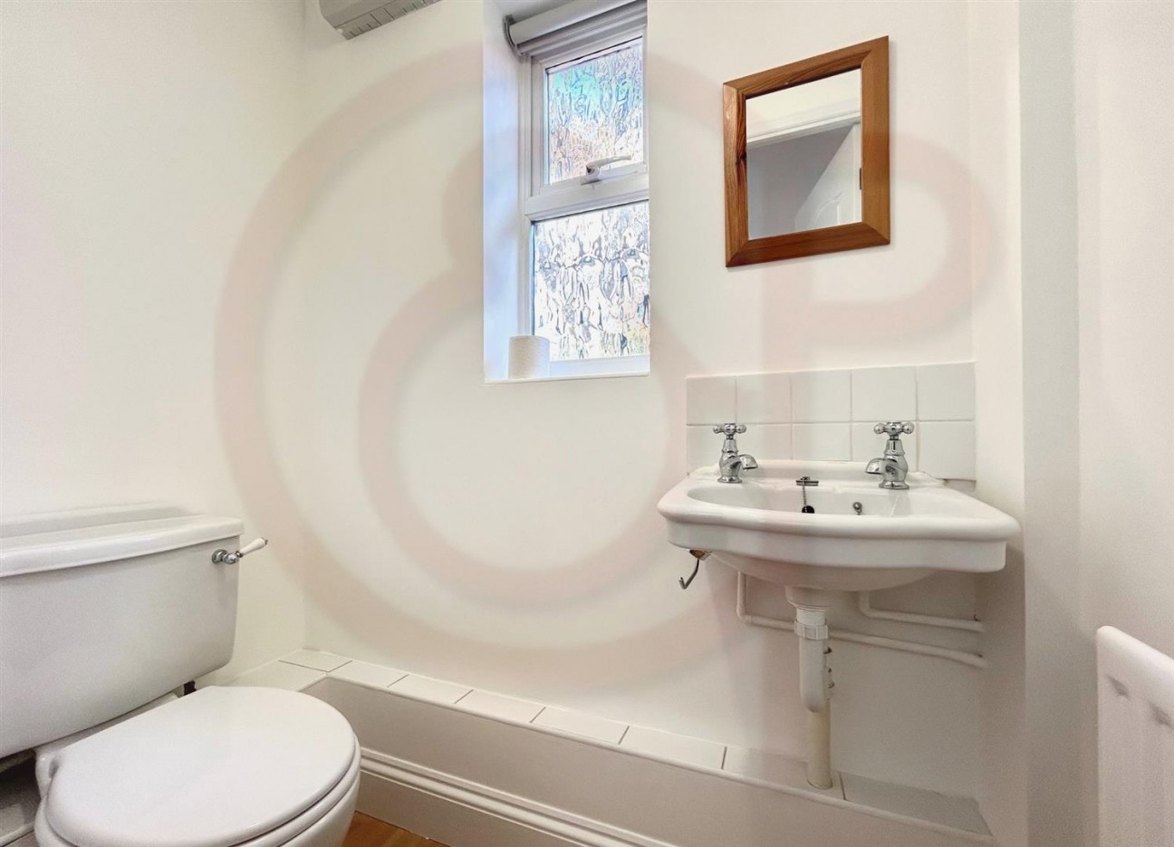 Hanger Lane, Ealing, W5