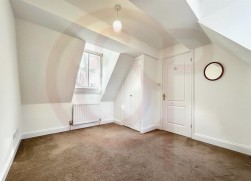 Hanger Lane, Ealing, W5