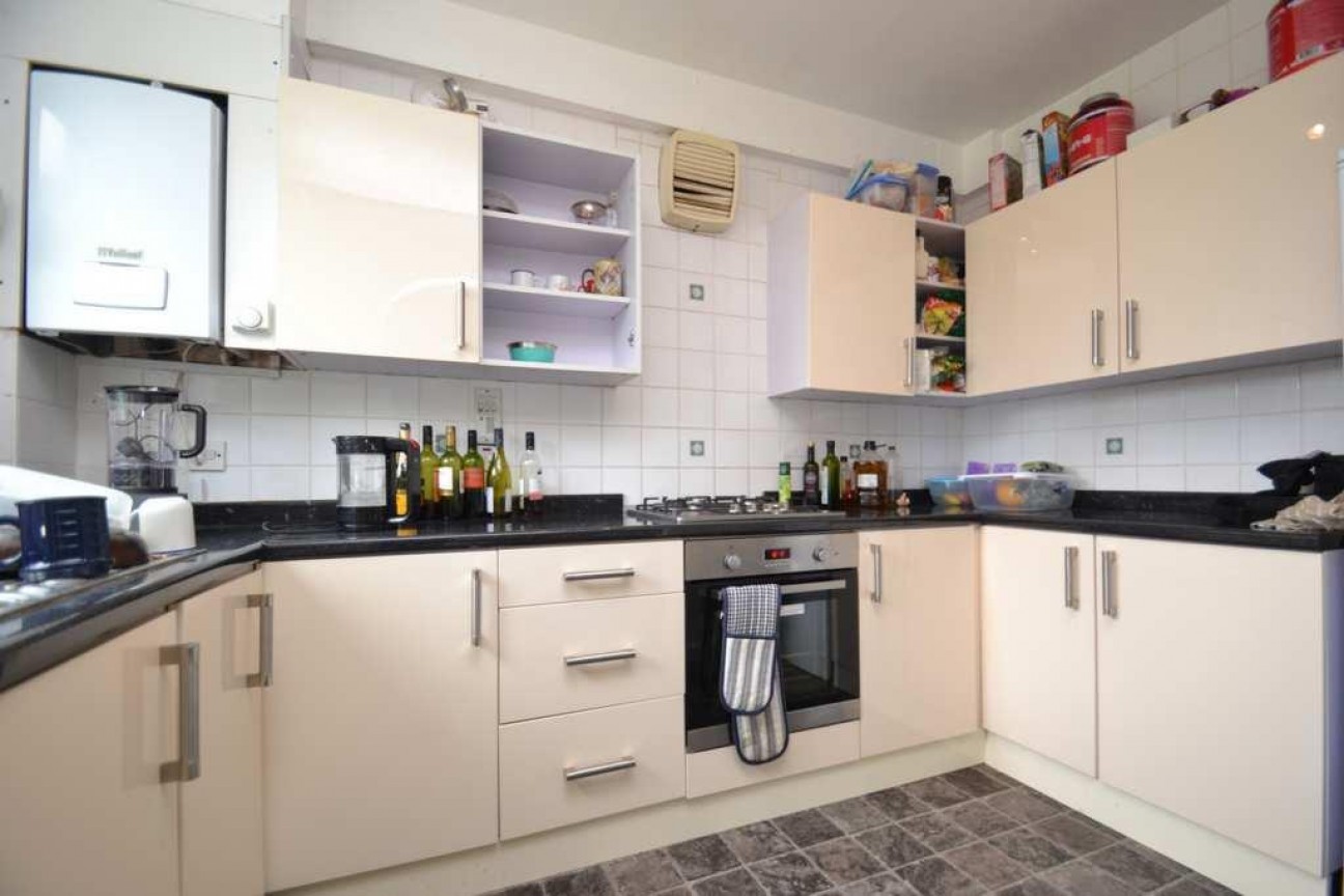 Gunnersbury Avenue, Acton, W3