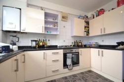 Gunnersbury Avenue, Acton, W3