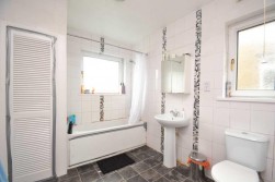 Gunnersbury Avenue, Acton, W3