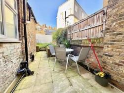 Curwen Road, London, W12