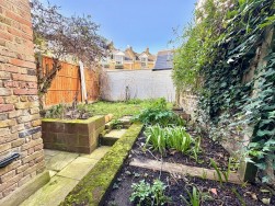 Curwen Road, London, W12