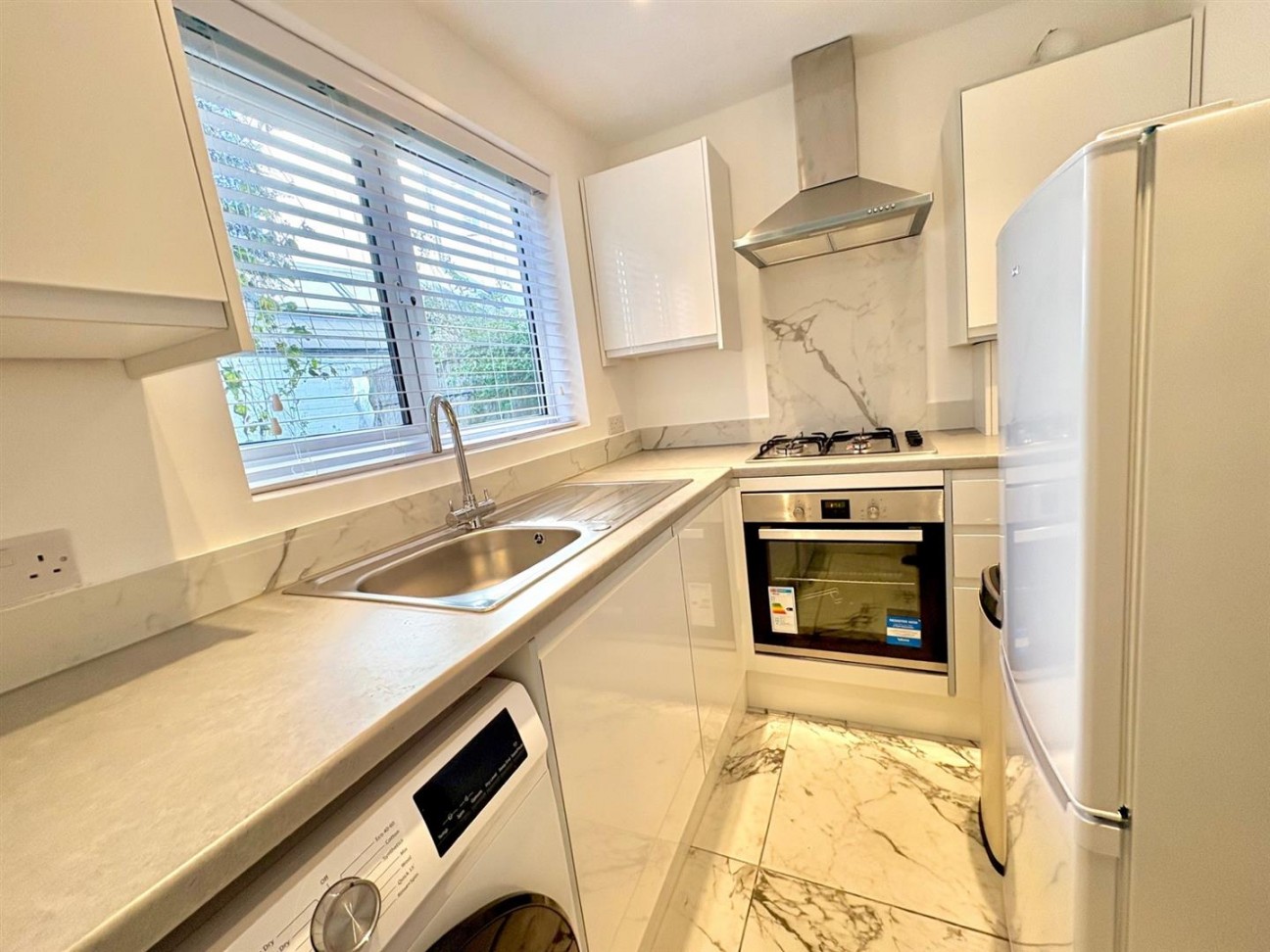 Curwen Road, London, W12