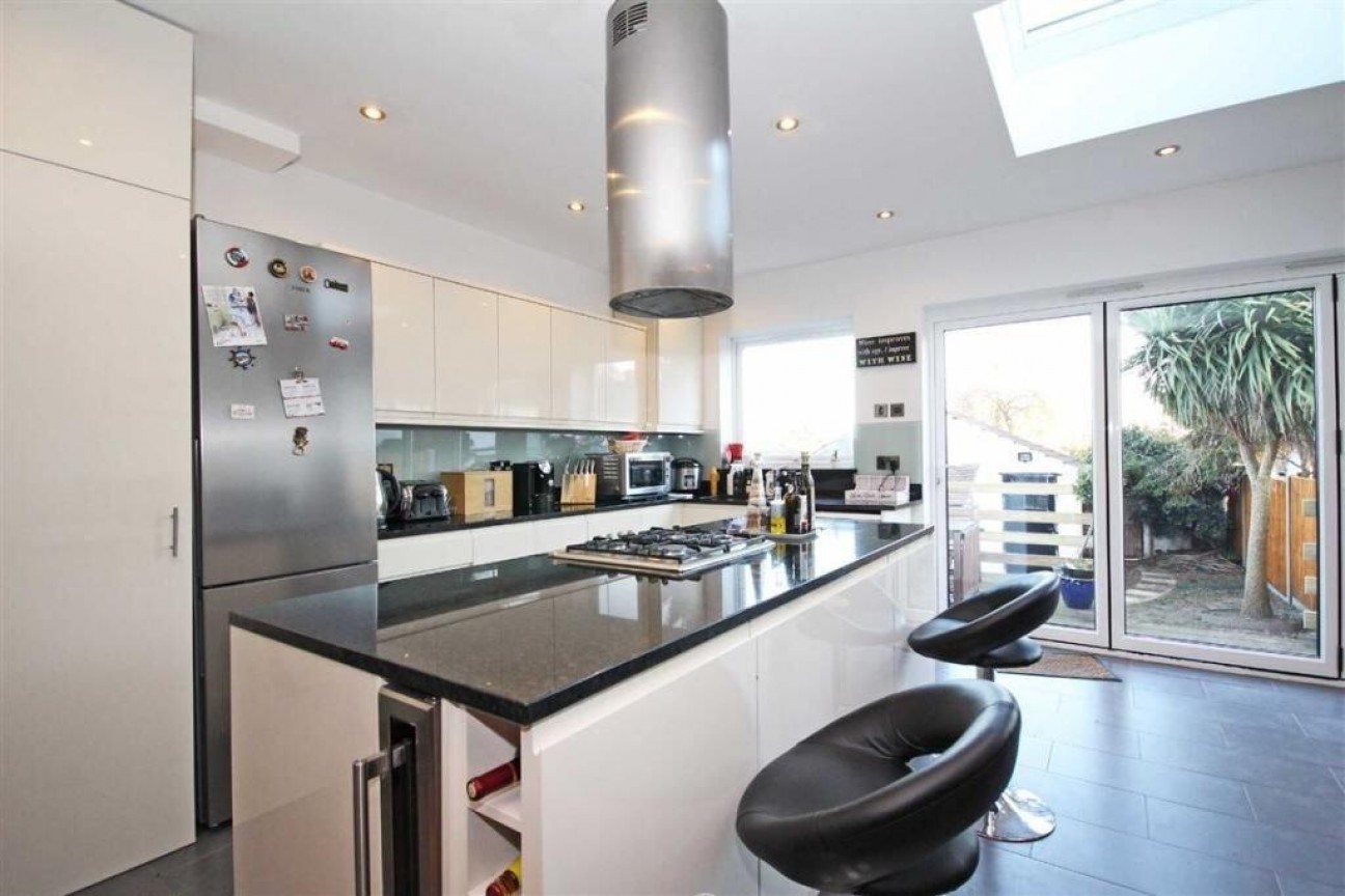 The Ridgeway, Acton Town, W3