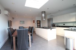 The Ridgeway, Acton Town, W3