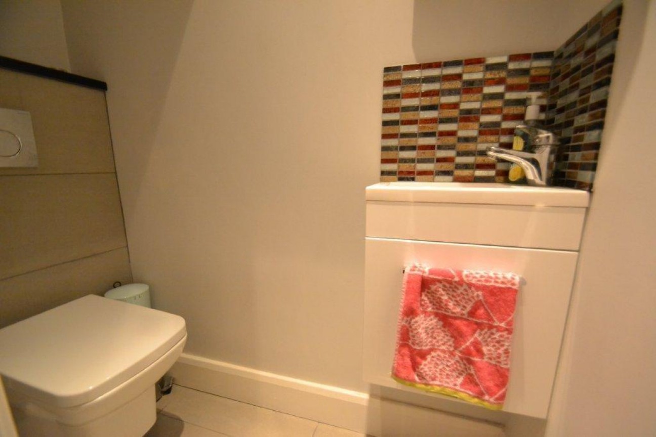 The Ridgeway, Acton Town, W3