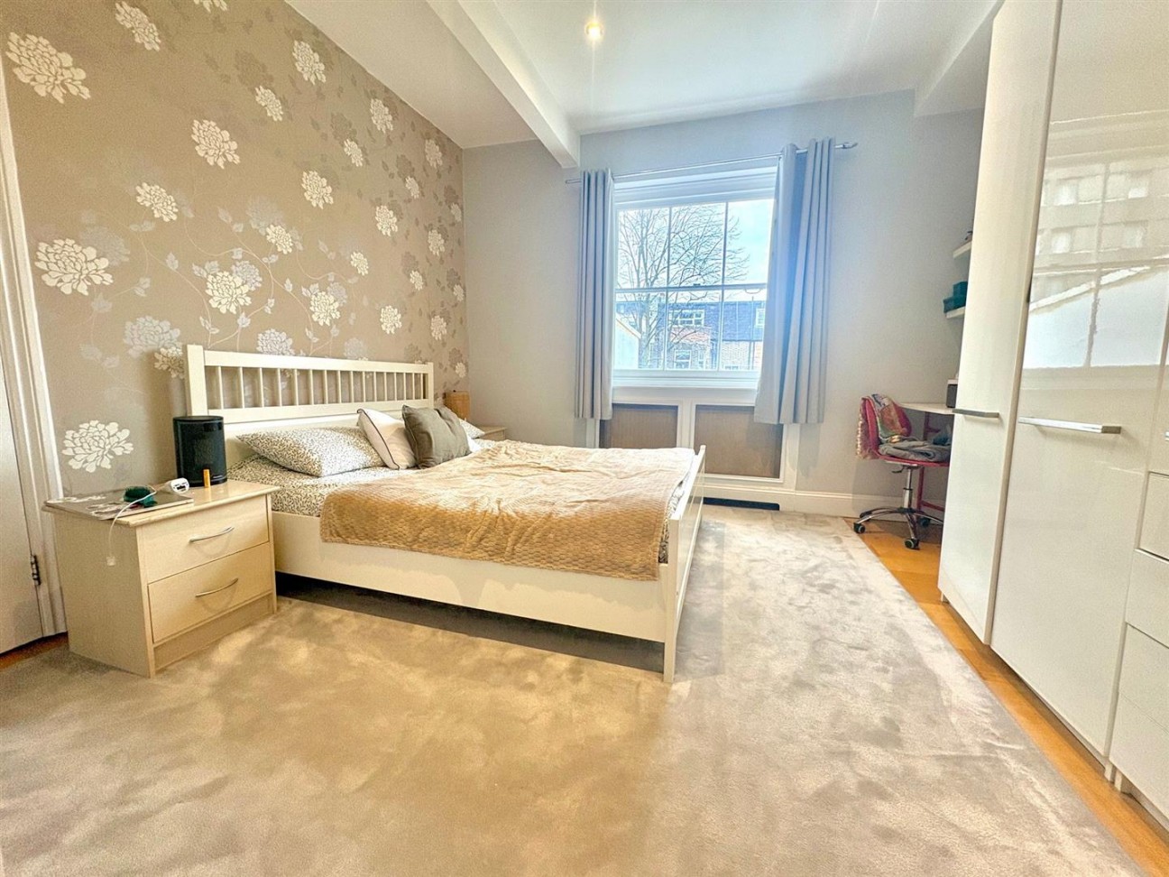 Holland Road, London