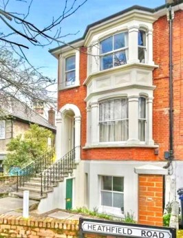 Heathfield Road, London