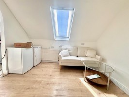 Western Avenue, London