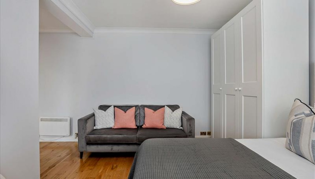 Hill Street, Mayfair, W1J