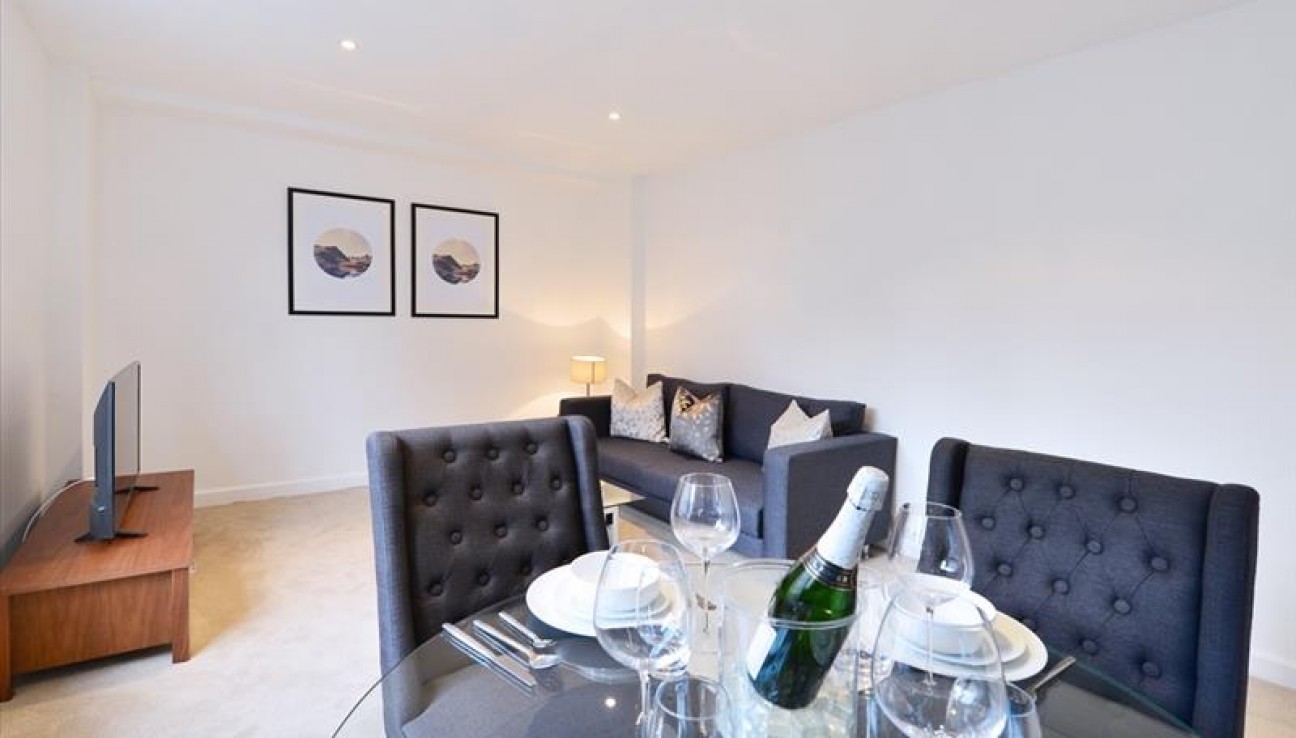 Hill Street, Mayfair W1J