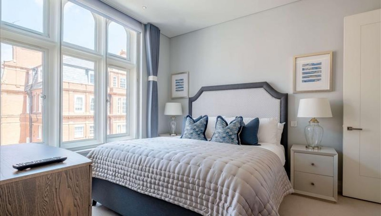 62 Green Street, London