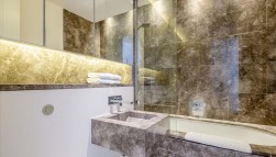 62 Green Street, London