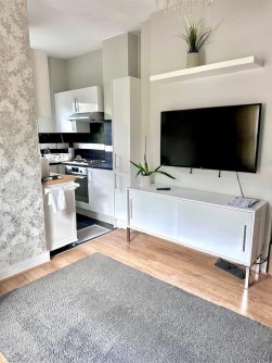 Little Ealing Lane, London